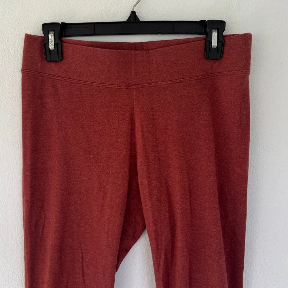 Sonoma dark red rust stretch high rise crop length leggings size medium